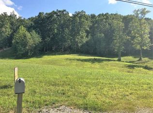 875 Crooked Creek Rd, Irvine, KY 40336