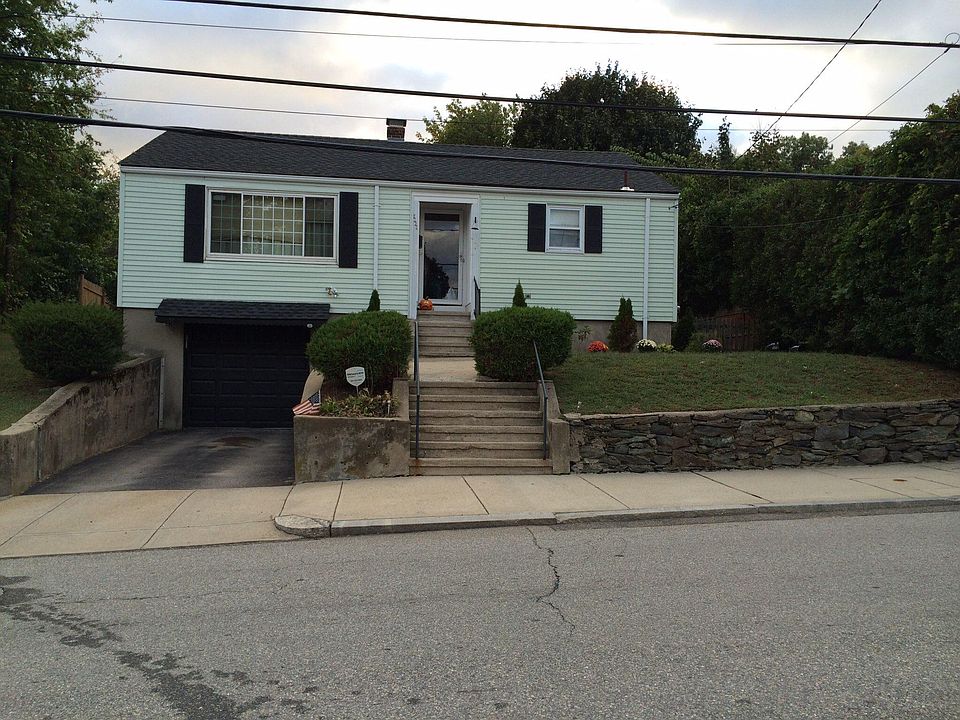 Renovated 2 bedroom ranch 