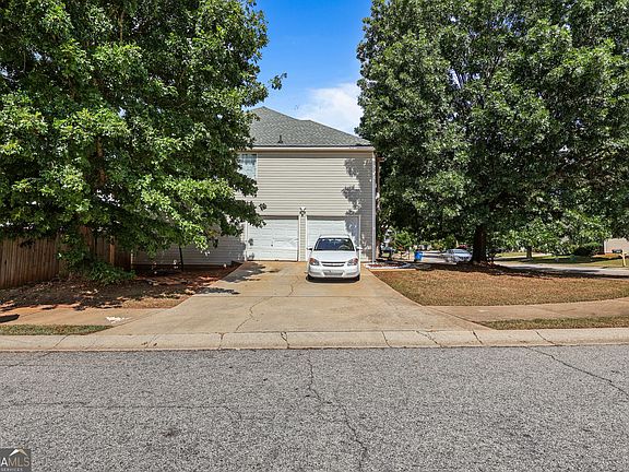 3rd image of 795 Compton Ln