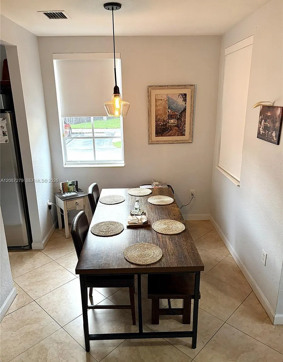 The Shores Condo No 2 — Photo 3