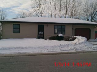 1112 N Johns St, Dodgeville, WI 53533