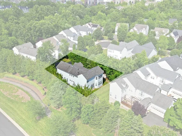 21817 Wingfoot Ct, Ashburn, VA 20148