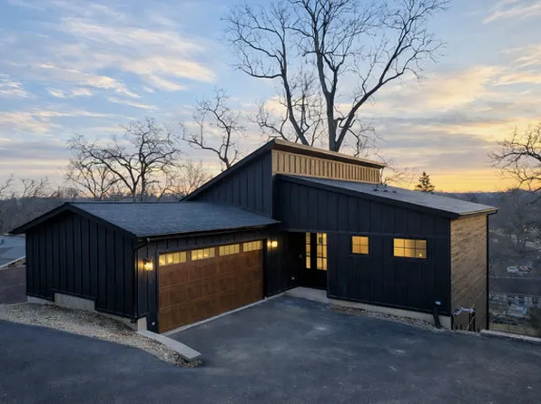 298 Apache Trl, Lake In The Hills, IL 60156