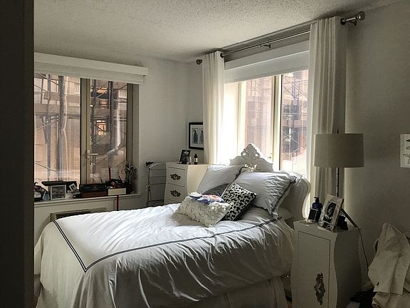 4th image of 95 Worth St APT 13L