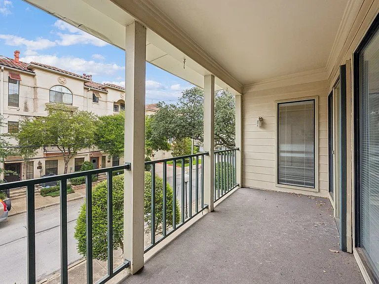 3105 San Jacinto St #220 — Photo 12