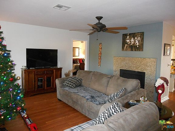 3rd image of 64561 Spyglass Ave