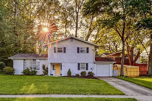 6824 Murray Ln Photo 1