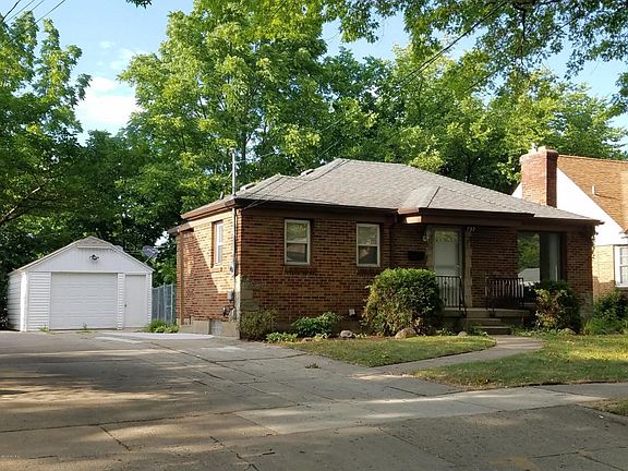 2nd image of 739 Mulford Dr SE