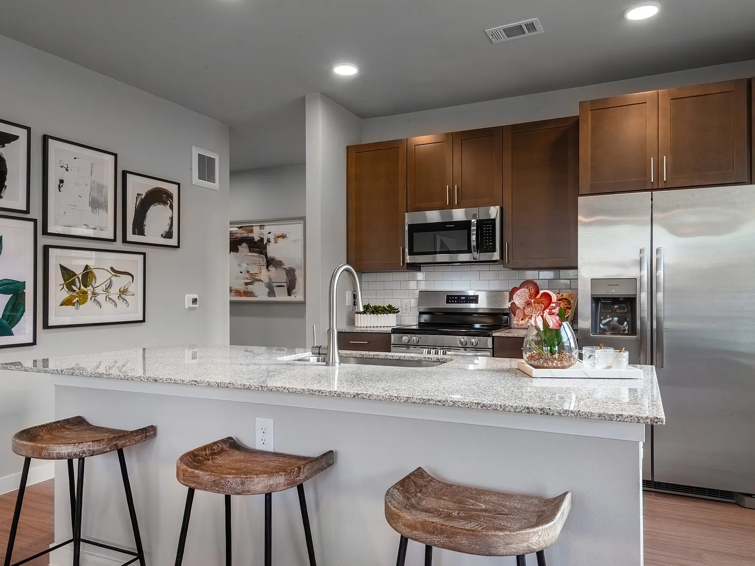 E Borgfeld Dr, San Antonio — Photo 2