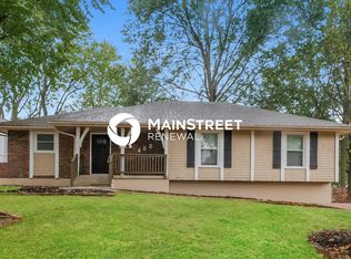 400 NE Lee Dr, Blue Springs, MO 64014