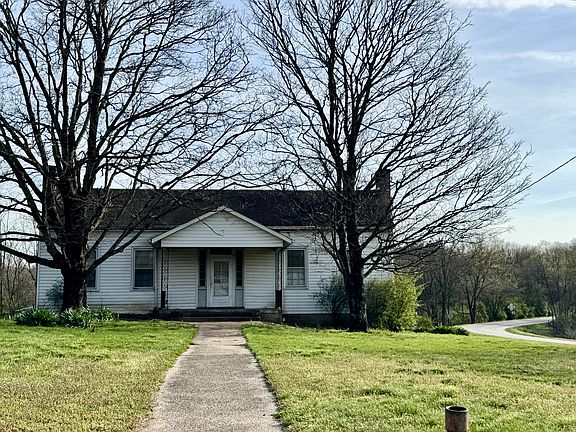 2nd image of 3859 Millersburg Ruddles Mill Rd