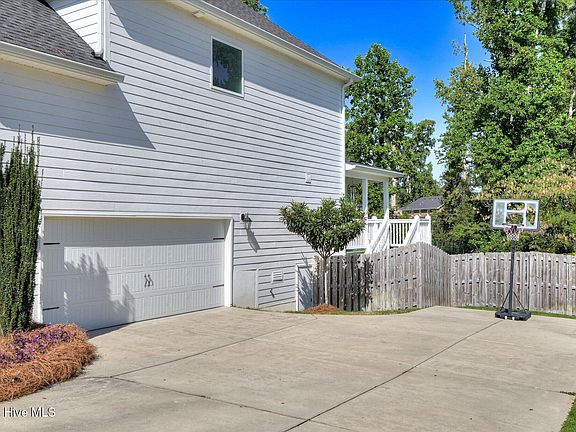 5th image of 4152 Knollcrest Circle N