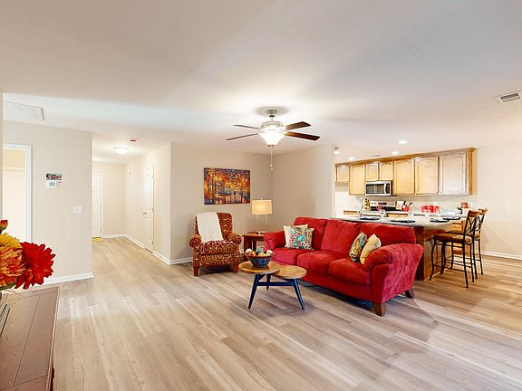 4th image of 54 Lexington Ct