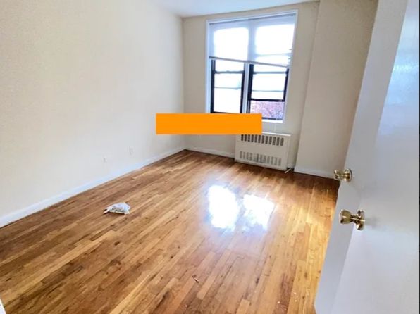 2060 E 19th St APT 3