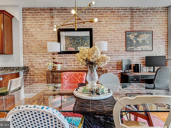 5th image of 1531 Park Rd NW APT 6