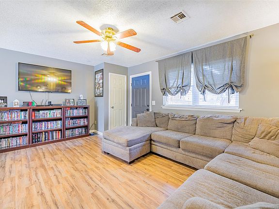 3rd image of 15214 S 290 East Ave