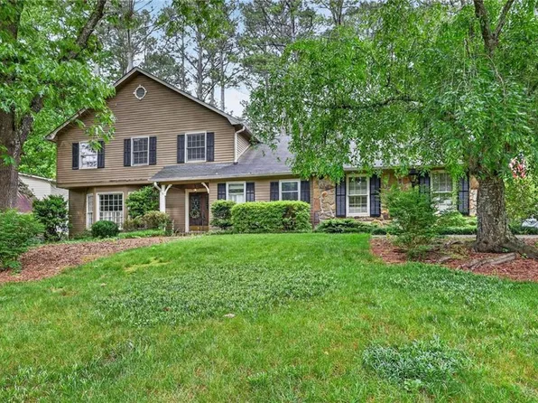 3644 Meadow Chase Dr, Marietta, GA 30062
