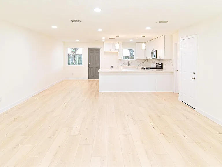 13619 Elm Ct — Photo 4