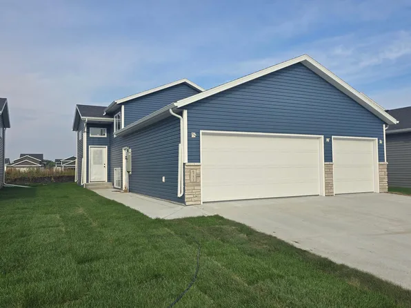 6751 Joseph St, Horace, ND 58047