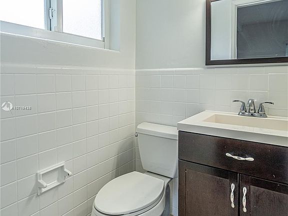 4th image of 7935 West Dr APT 2