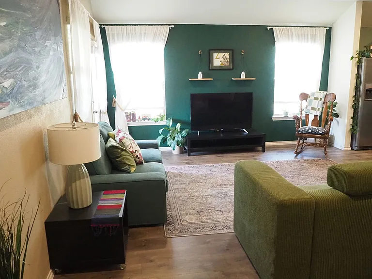 401 Wilson Way — Photo 11