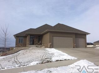 921 N Sioux Blvd, Brandon, SD 57005