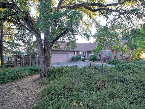 3rd image of 8641 Riverwood Dr