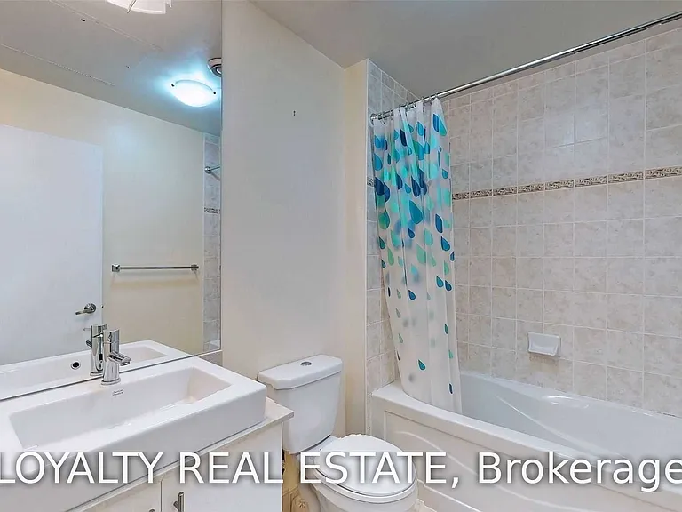 65 Bremner Blvd #4907 — Photo 16