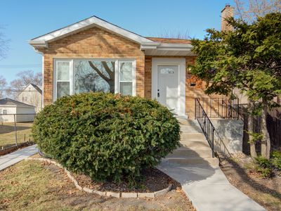 9230 S Greenwood Ave, Chicago, IL, 60619