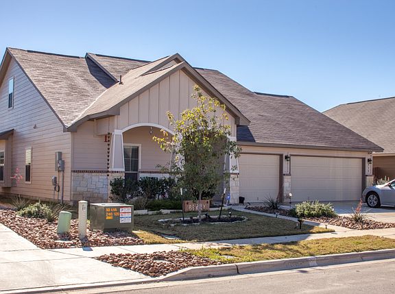 2nd image of 830 Wall St