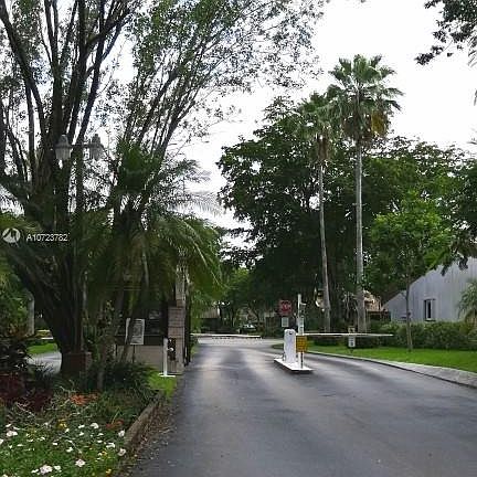 3rd image of 542 NE 199th Ln #W5