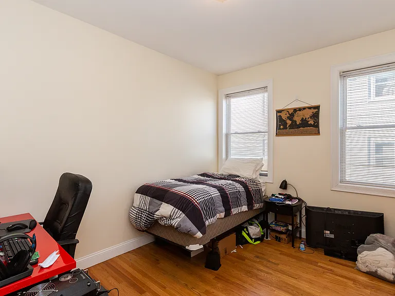 182 Calumet St #1 — Photo 7