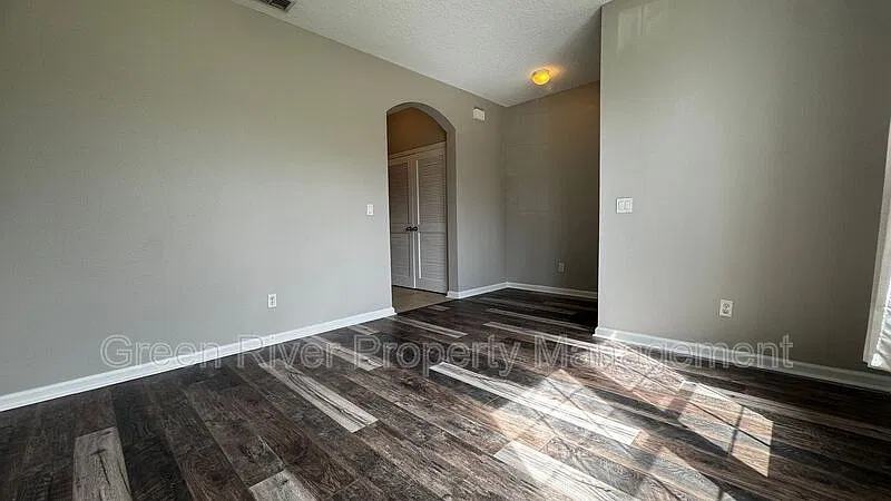 3 bed, 2.5 bath, 1584 sqft, $1,850 — Photo 3