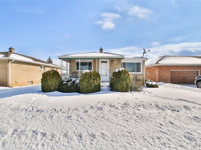 117 Raymond Ave, Cheektowaga, NY, 14227