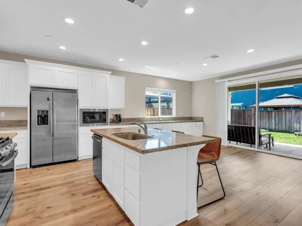 917 Winddrift Way, Oakley, CA 94561