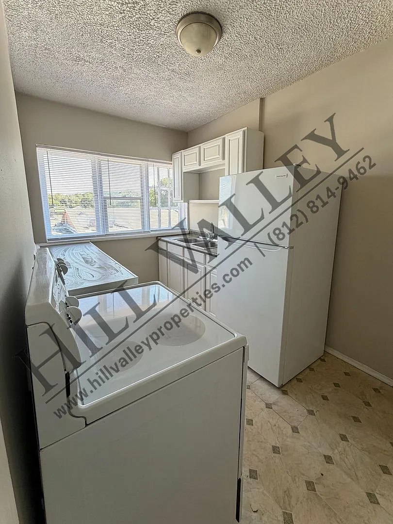 Edgewood Apartments — Photo 4