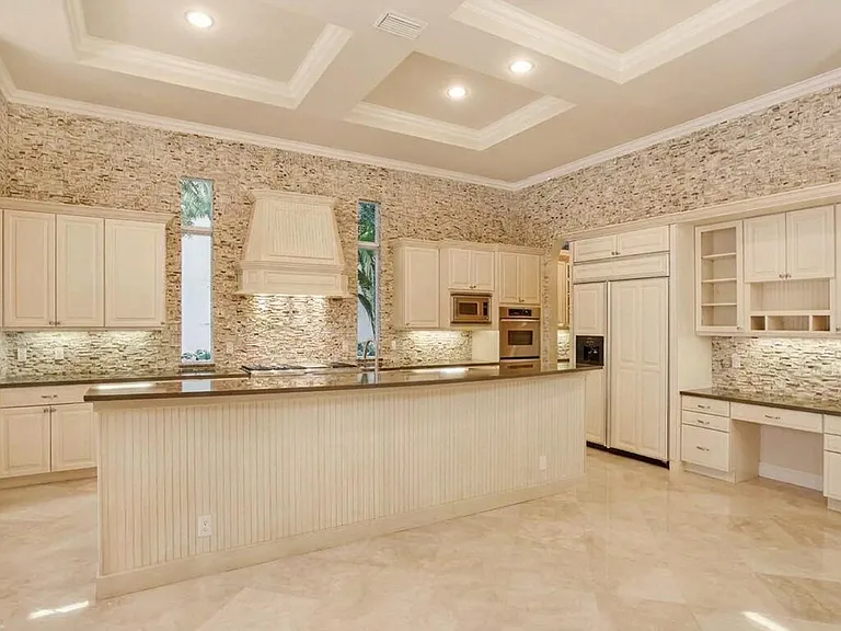 11209 Orange Hibiscus Ln — Photo 38