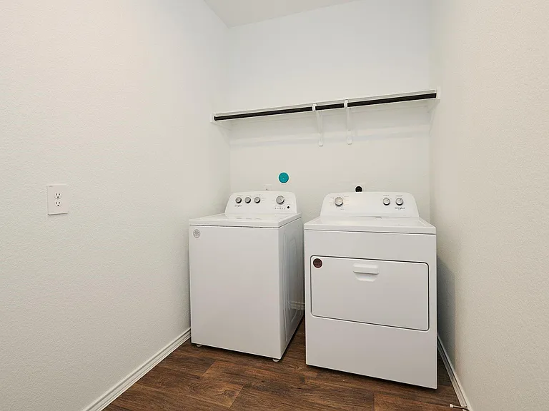 16877 Short Pines Dr — Photo 12