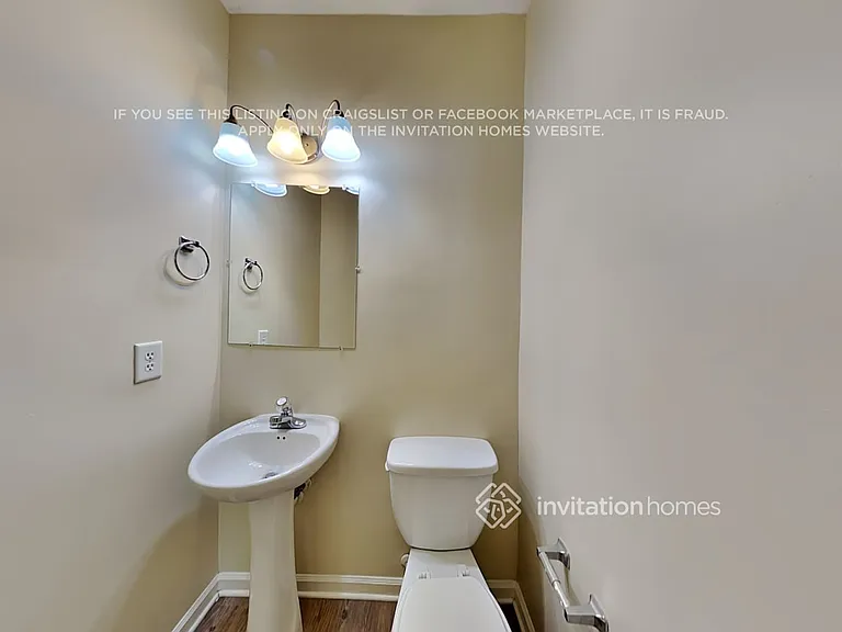 447 Grenier Ter — Photo 19