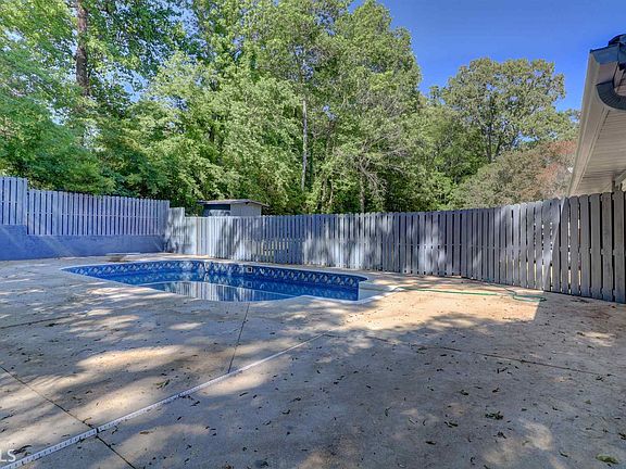 3rd image of 6276 Shallow Creek Ln