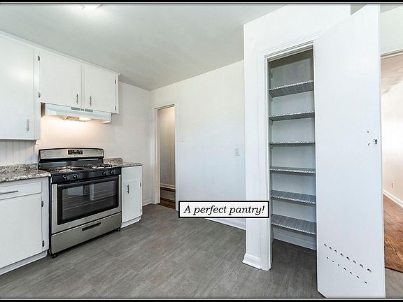 4th image of 3207 Dartmouth Dr