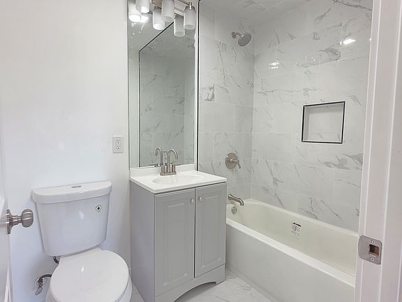 3rd image of 324 Westfield Ave