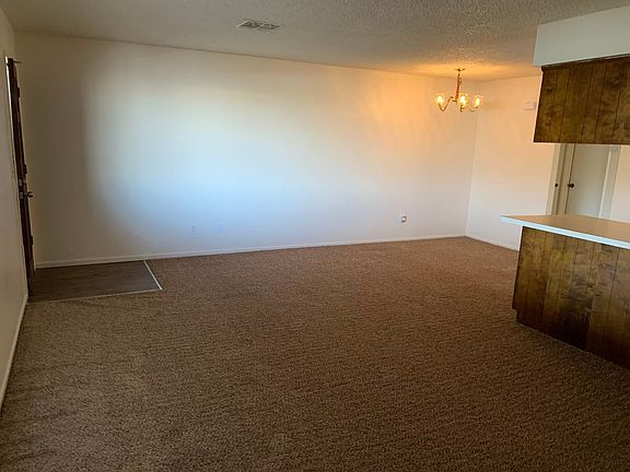 5th image of 2424-2430 S Sallee St