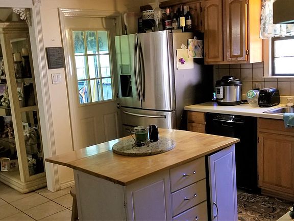 Large kitchen open to dining room area