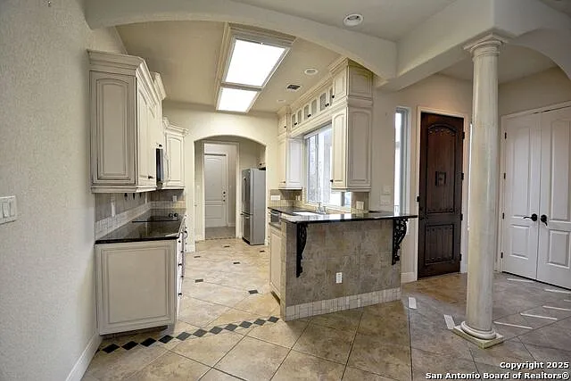 1159 Legacy Dr — Photo 10