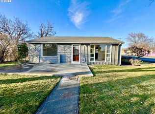 910 W Madrona Ave, Hermiston, OR 97838