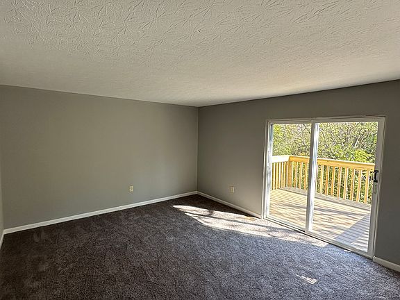 5th image of 621 Ellen Dr