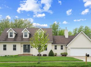 517 Jessica Ln, Cedar Falls, IA 50613