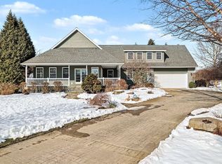 71 Kristin Dr, Marshall, MI 49068