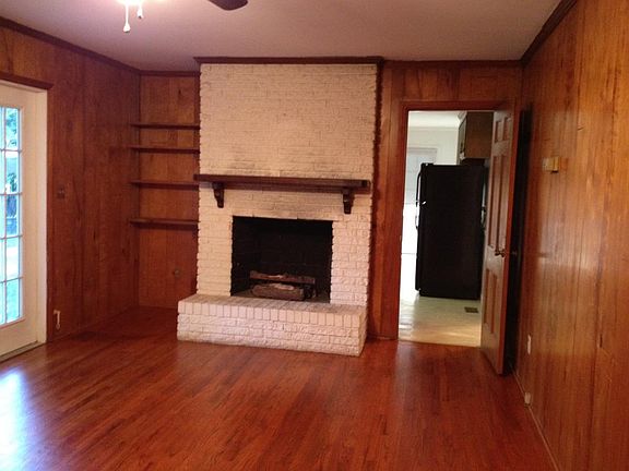 Family Room Fire Place